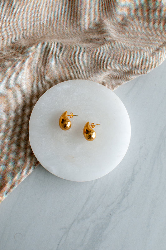 Dainty Teardrop Earrings